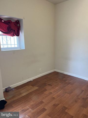 554 SHEPHERD ST NW, Washington, DC 20011