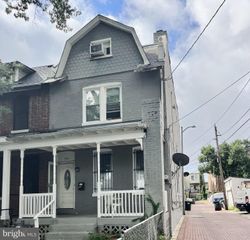 554 SHEPHERD ST NW, Washington, DC 20011