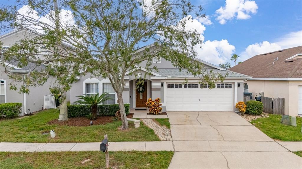 211 LOCKBREEZE DRIVE, Davenport, FL 33897