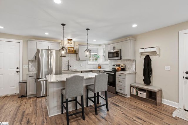 14 Chaney Street, Greenville, SC 29607