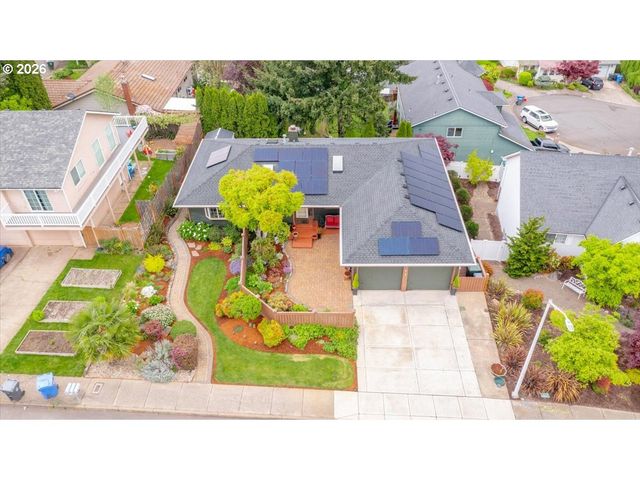 5240 CHAPMAN St, Salem, OR 97306