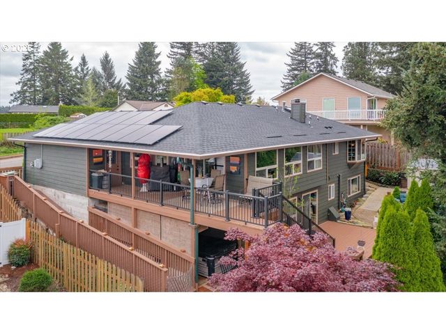 5240 CHAPMAN St, Salem, OR 97306