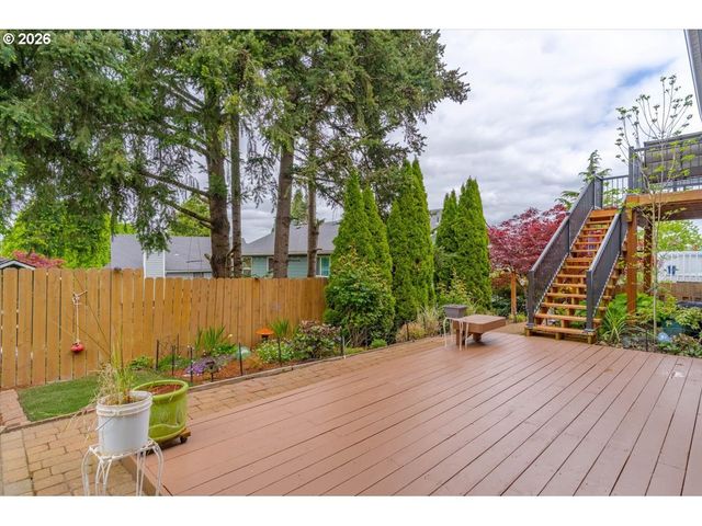 5240 CHAPMAN St, Salem, OR 97306