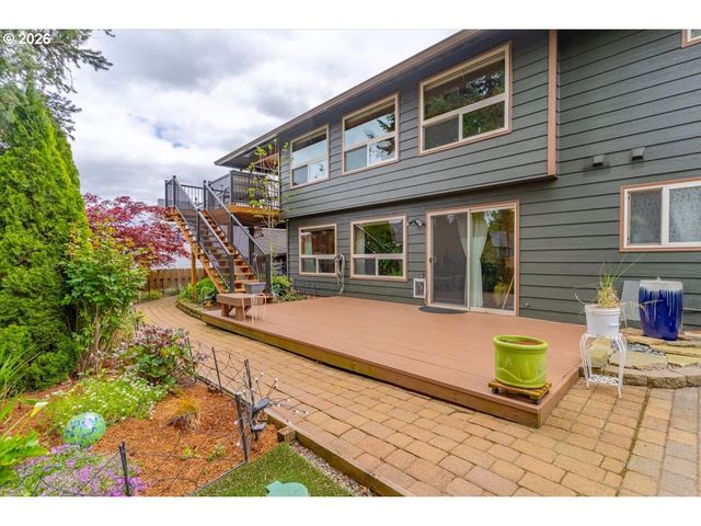 5240 CHAPMAN St, Salem, OR 97306