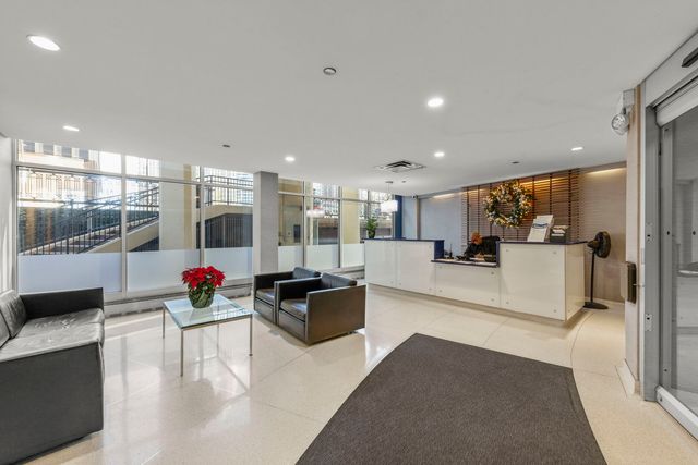 300 N State Street 3235, Chicago, IL 60654