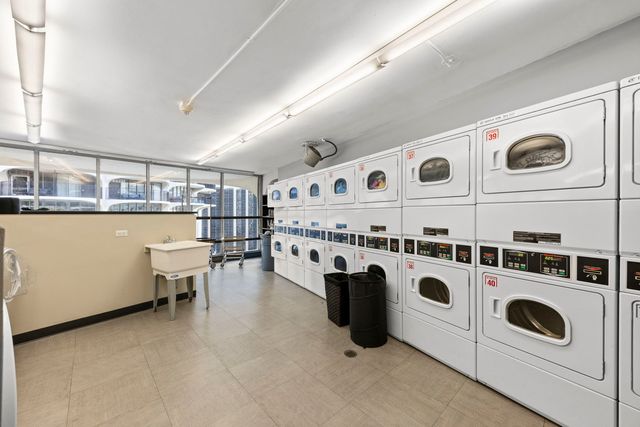 300 N State Street 3235, Chicago, IL 60654