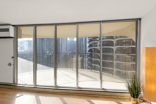 300 N State Street 3235, Chicago, IL 60654