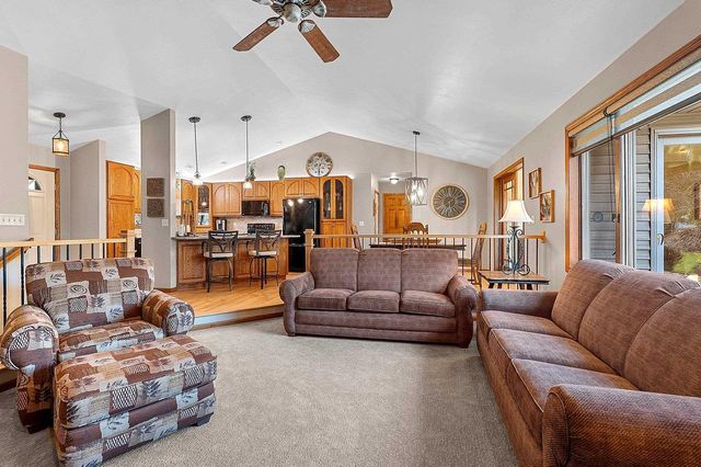 2776 STEAMBOAT SPRINGS, Green Bay, WI 54313