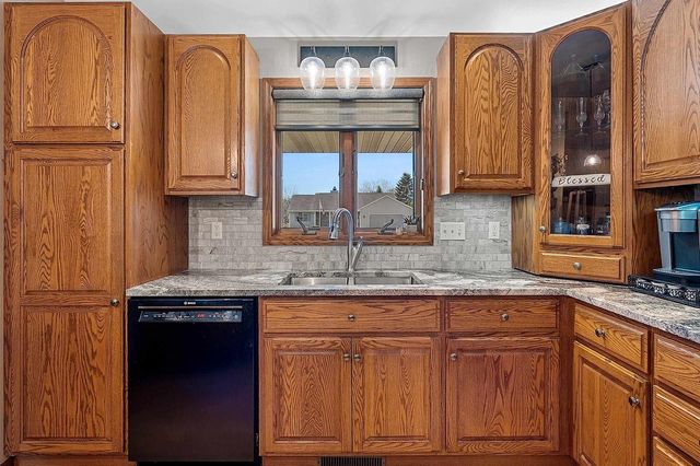 2776 STEAMBOAT SPRINGS, Green Bay, WI 54313