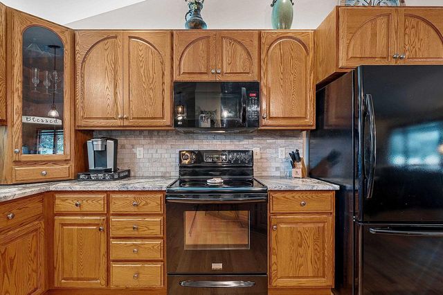 2776 STEAMBOAT SPRINGS, Green Bay, WI 54313