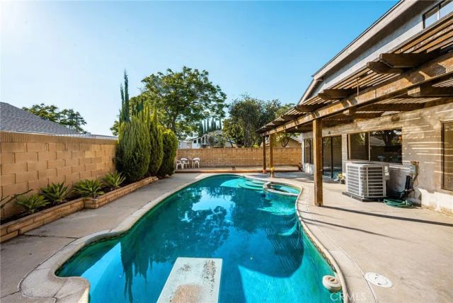 291 N Paseo Picaro, Anaheim, CA 92807