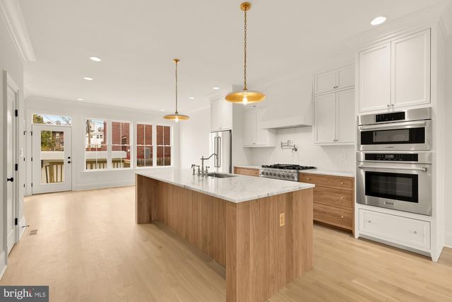 1010 I ST NE, Washington, DC 20002