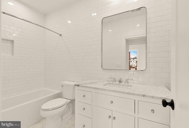 1010 I ST NE, Washington, DC 20002