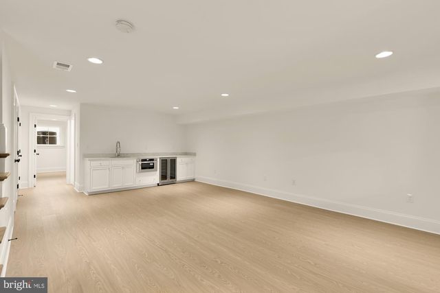 1010 I ST NE, Washington, DC 20002