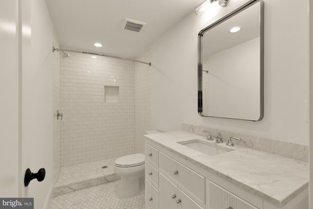 1010 I ST NE, Washington, DC 20002