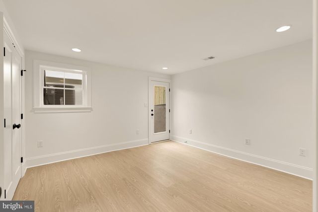 1010 I ST NE, Washington, DC 20002