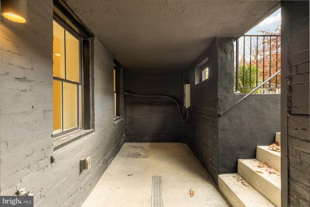 1010 I ST NE, Washington, DC 20002