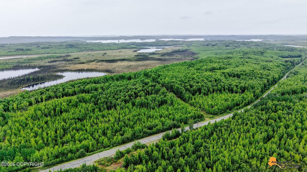18306 W Lakes Boulevard, Big Lake, AK 99652