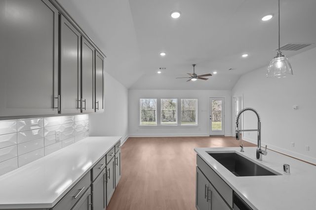 219 Conger Drive, Lebanon, TN 37087