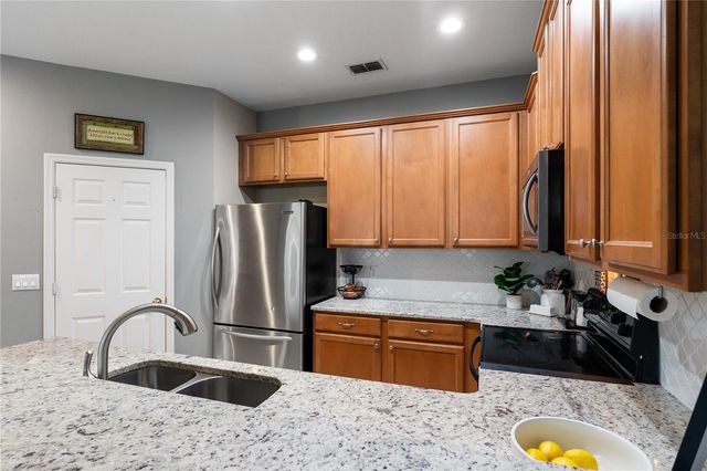 1304 SANDSTONE RUN, Sanford, FL 32771