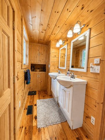 20 Keene Avenue, Fitzwilliam, NH 03447