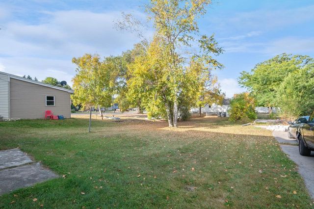 611 N 4TH AVENUE, Sturgeon Bay, WI 54235