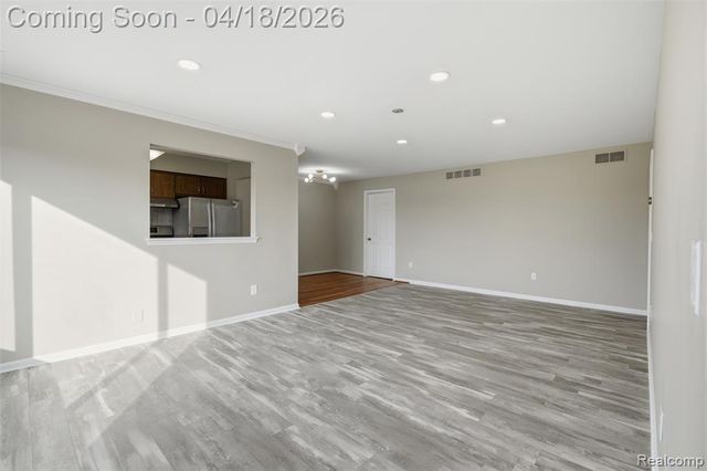 408 Country Club Drive, Saint Clair Shores, MI 48082