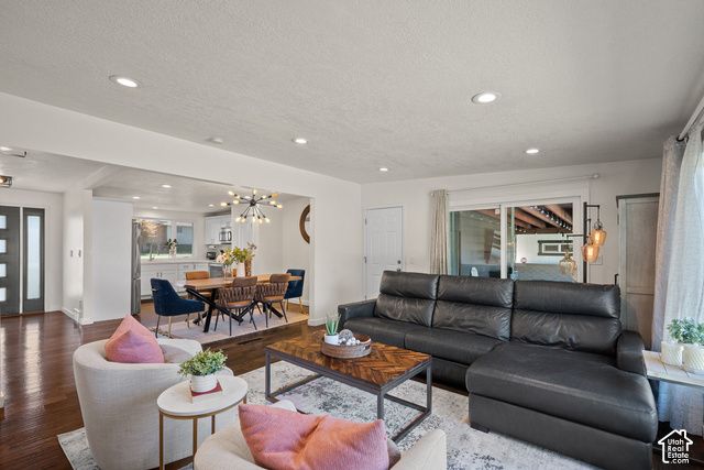 4284 S VALLEJO DR, Holladay, UT 84117