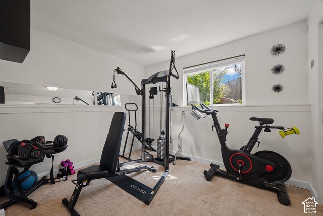 4284 S VALLEJO DR, Holladay, UT 84117