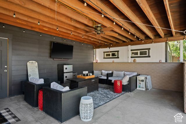 4284 S VALLEJO DR, Holladay, UT 84117