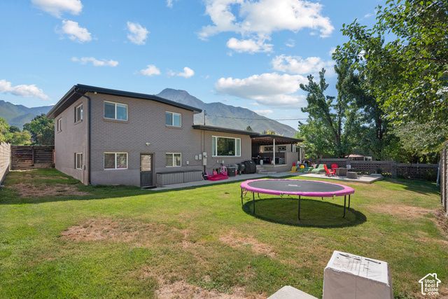 4284 S VALLEJO DR, Holladay, UT 84117