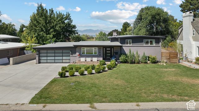 4284 S VALLEJO DR, Holladay, UT 84117