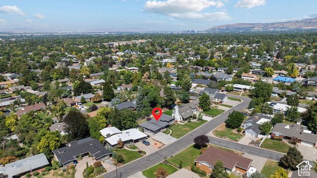 4284 S VALLEJO DR, Holladay, UT 84117