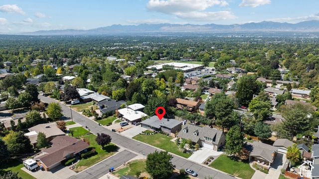 4284 S VALLEJO DR, Holladay, UT 84117