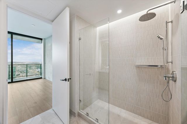 610 Davis ST 4305, Austin, TX 78701