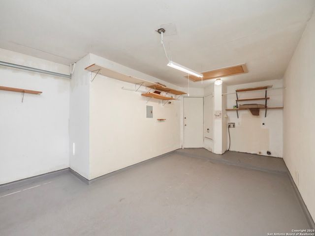 7903 Forest Cabin, Live Oak, TX 78233