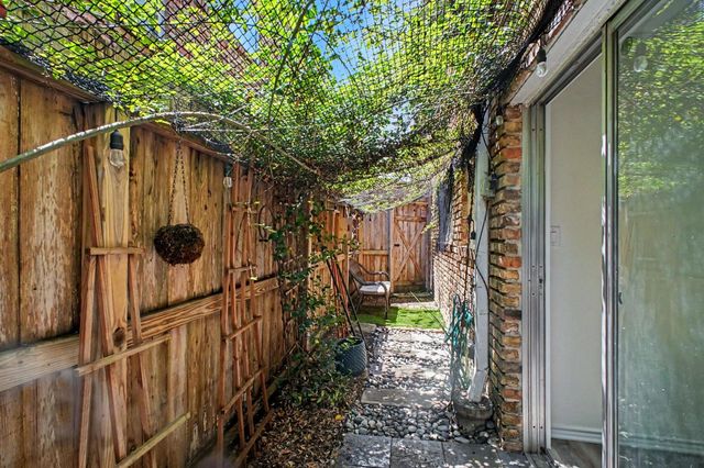 2101 Fountain View Drive 55, Houston, TX 77057