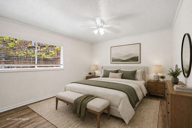 2101 Fountain View Drive 55, Houston, TX 77057