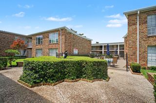 2101 Fountain View Drive 55, Houston, TX 77057