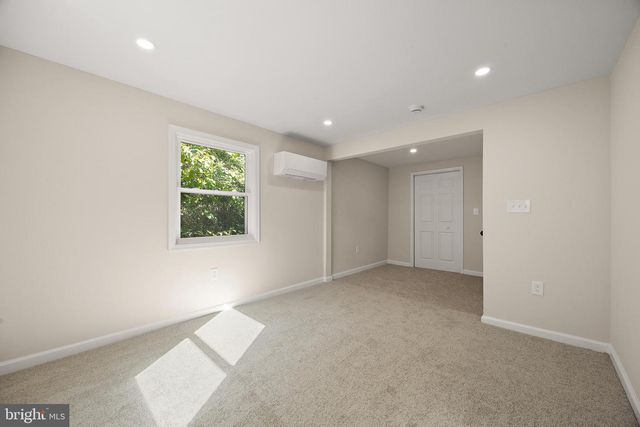 14 ROSALIE LN, Aston, PA 19014