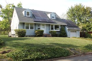 4 Fraley Dr, Franklin Twp., NJ 08873