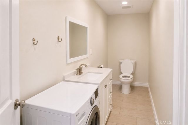 17144 Burton Street, Lake Balboa, CA 91406