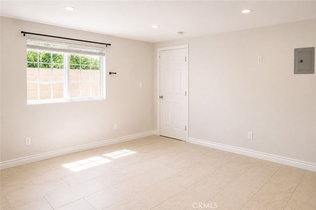 17144 Burton Street, Lake Balboa, CA 91406