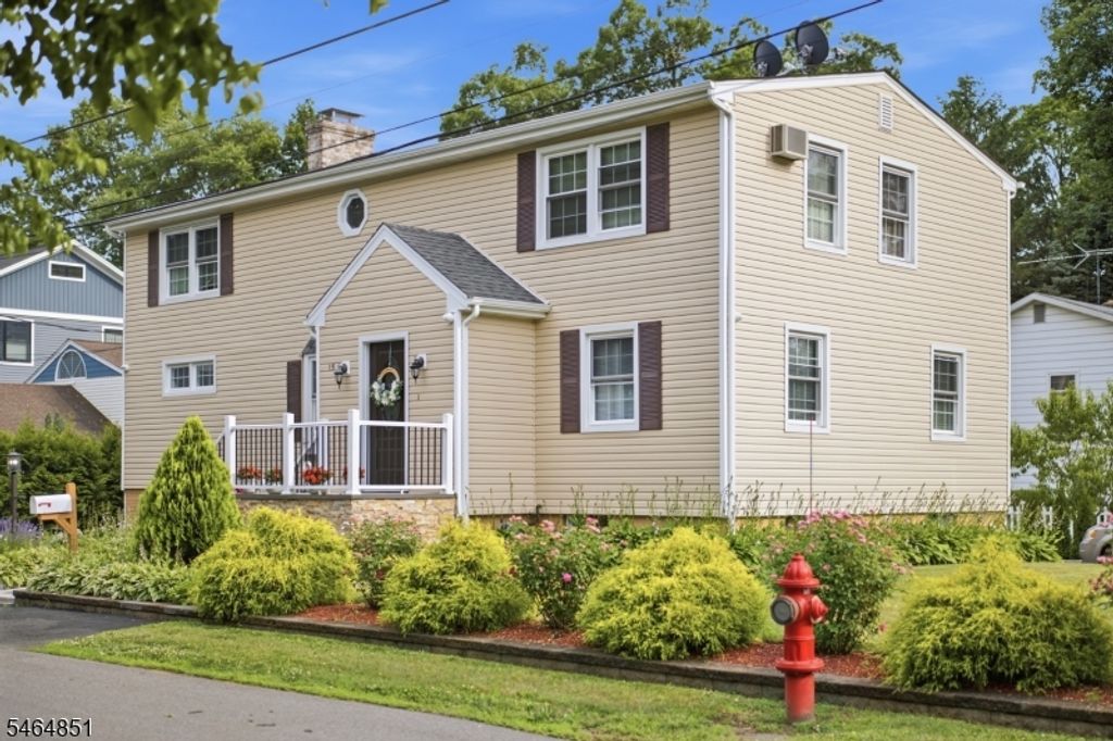 15 Spruce Pl, Denville Twp., NJ 07834