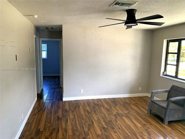 6133 NW 20th St, Margate, FL 33063