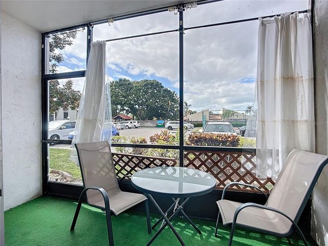 3279 BENEVA ROAD 102, Sarasota, FL 34232