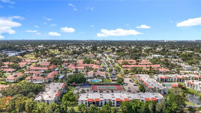 3279 BENEVA ROAD 102, Sarasota, FL 34232