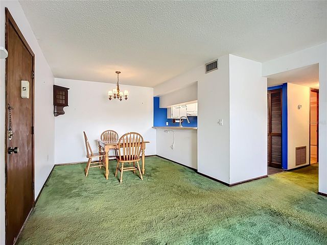 3279 BENEVA ROAD 102, Sarasota, FL 34232