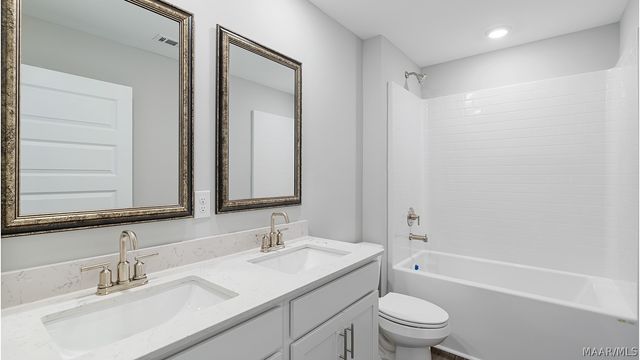 1009 Garden Lane, Prattville, AL 36066