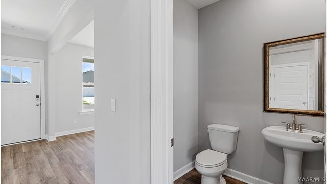 1009 Garden Lane, Prattville, AL 36066